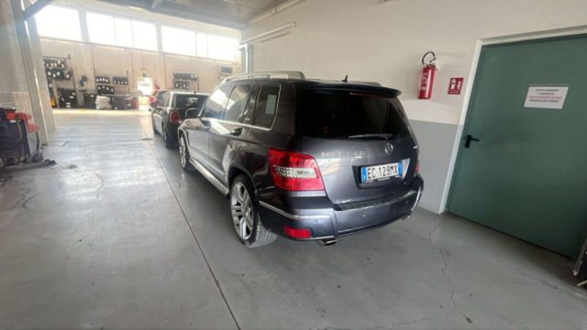 Mercedes-Benz GLK 350 CDI 4M. Premium (6)