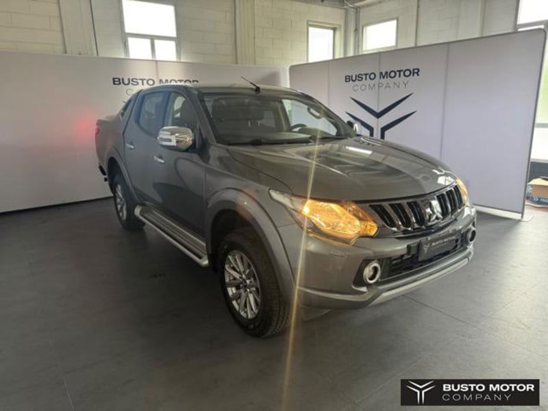 Mitsubishi L200 2.4 DI-D/181CV Double Cab Intense Hp Mivec