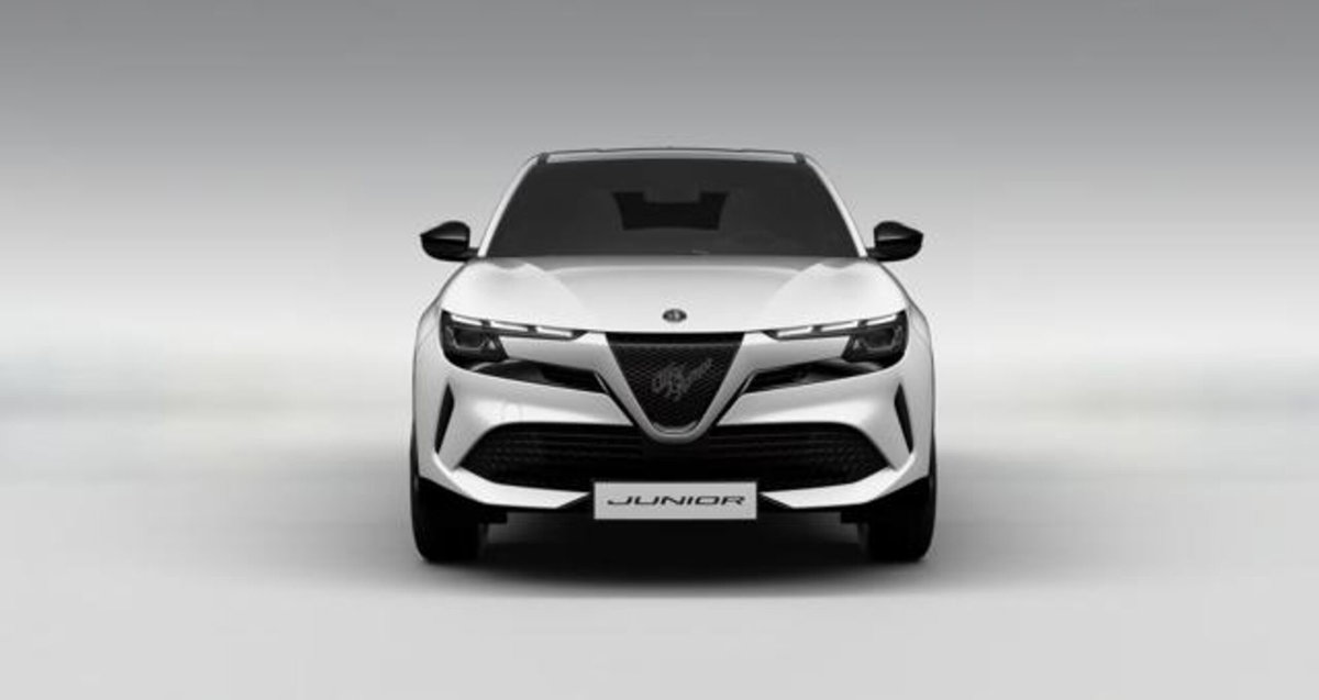 Alfa Romeo Junior 1.2 ibrida Q4 Ti 145cv edct6 (4)