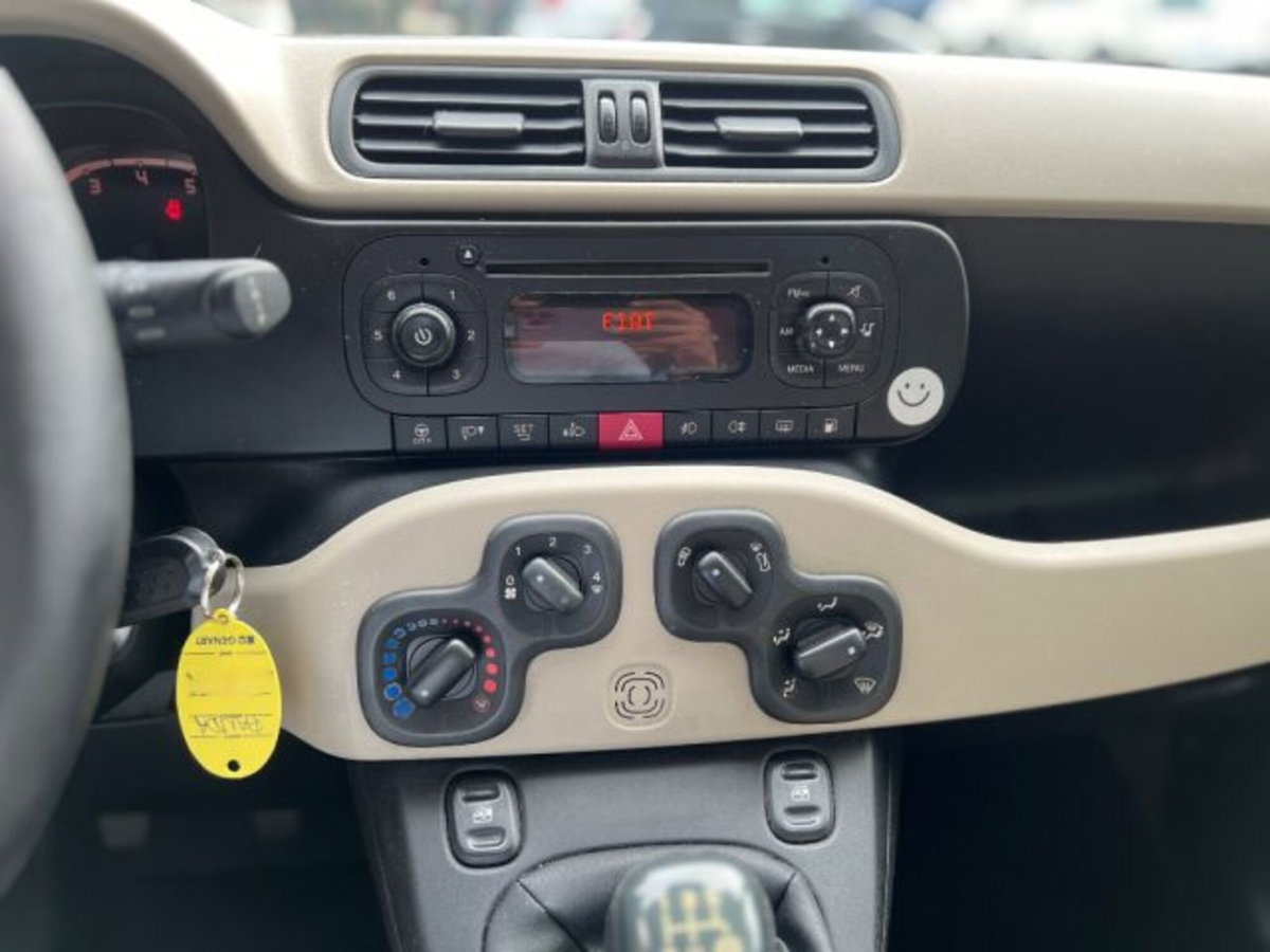 Fiat Panda 0.9 TwinAir Turbo Natural Power Lounge (16)