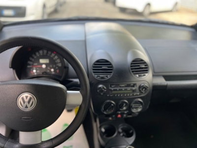 Volkswagen New Beetle TDI 101CV (13)