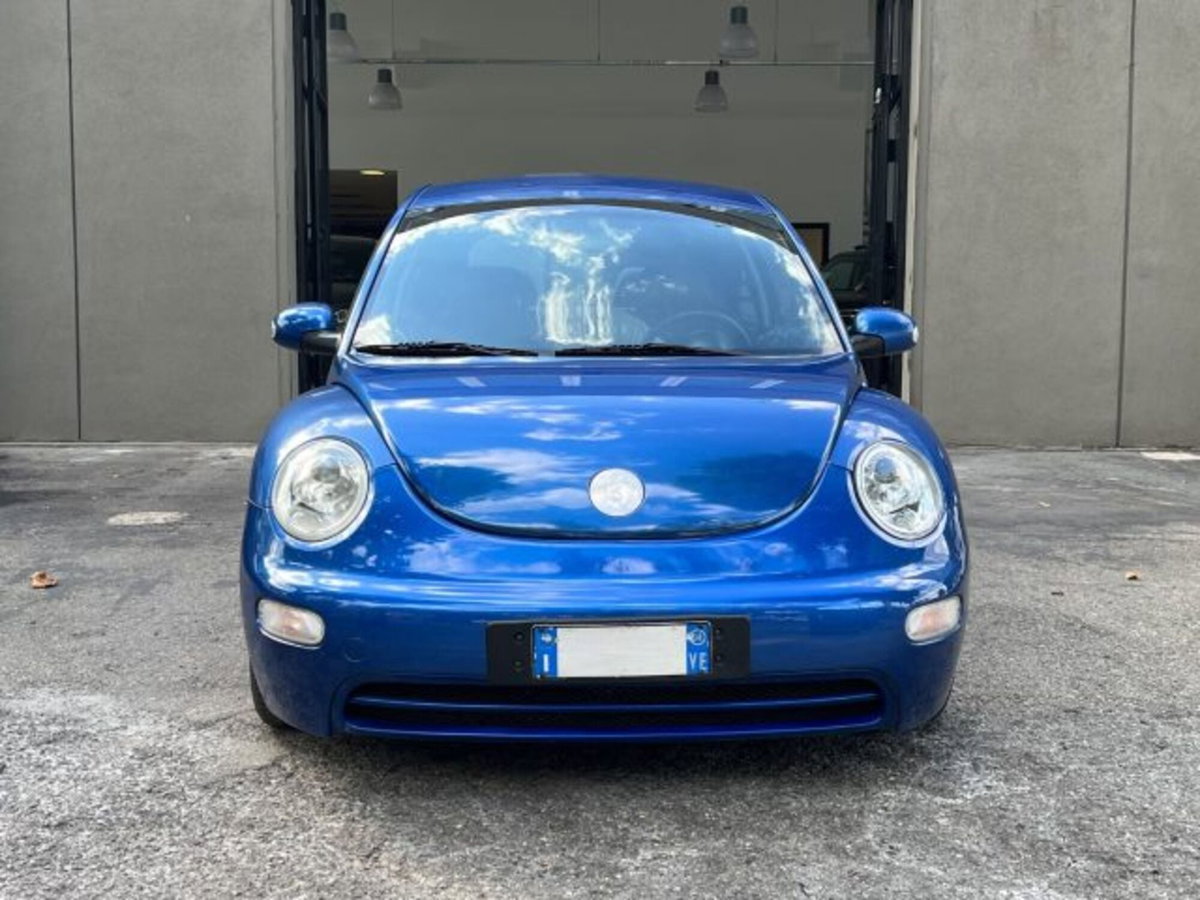 Volkswagen New Beetle TDI 101CV (2)