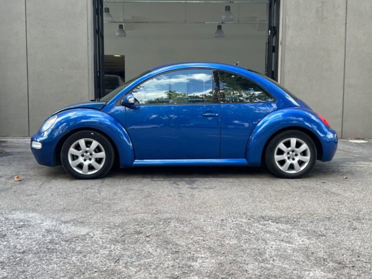 Volkswagen New Beetle TDI 101CV (4)