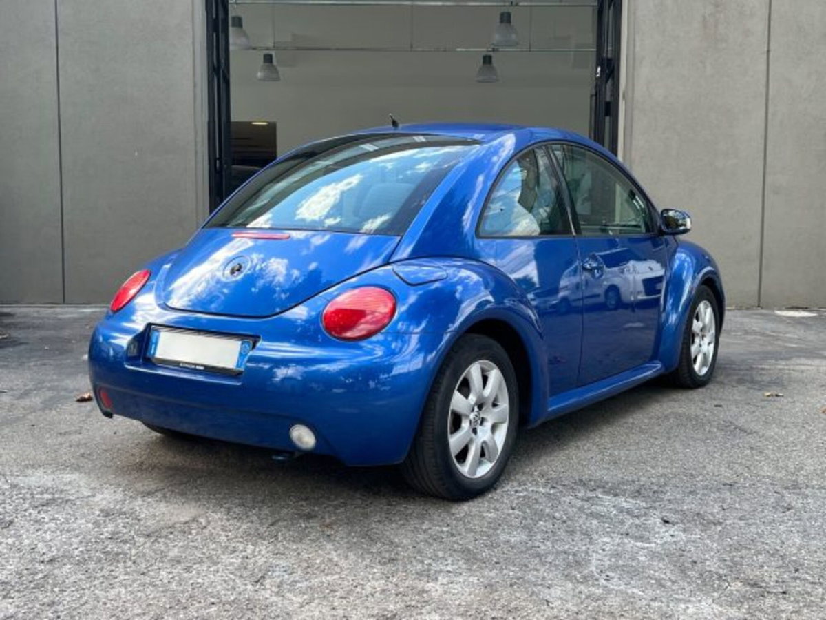 Volkswagen New Beetle TDI 101CV (7)