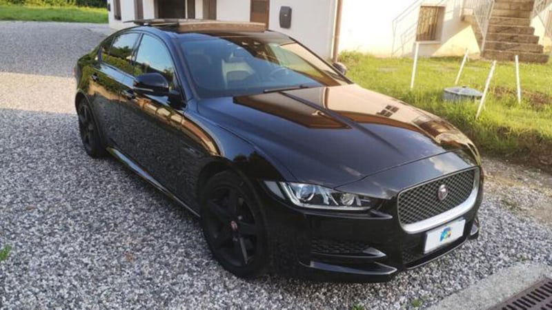 Jaguar XE 2.0 D Turbo 180 CV AWD aut. R-Sport