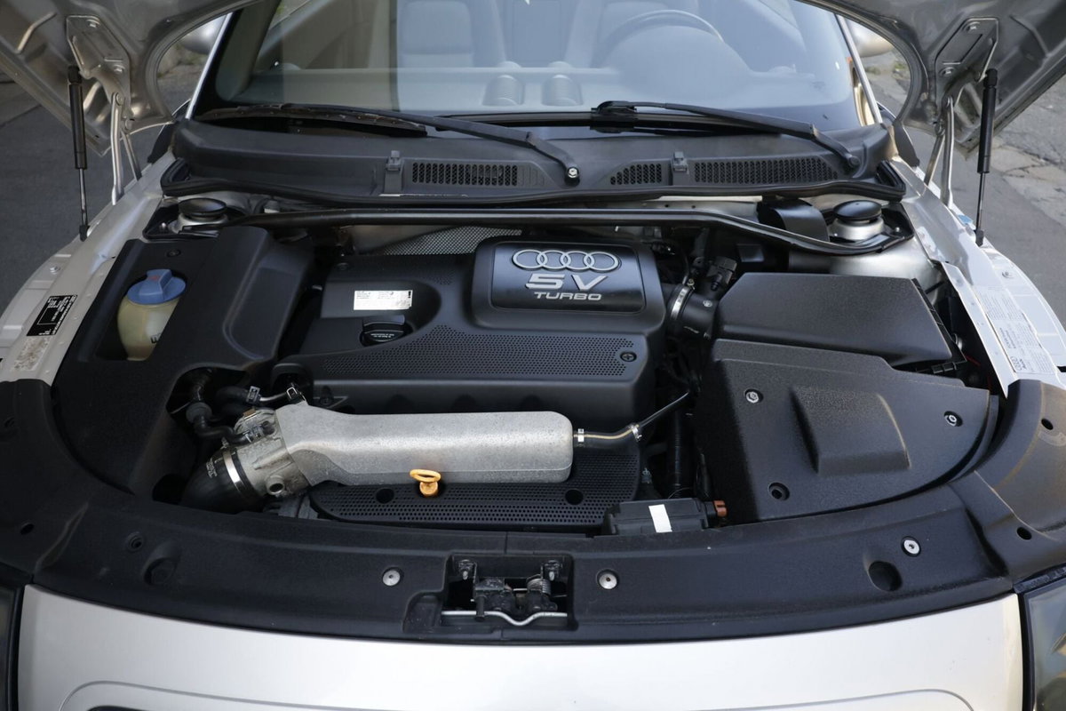 Audi TT Cabrio 1.8 TFSI (19)