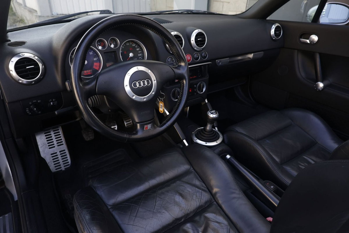 Audi TT Cabrio 1.8 TFSI (8)