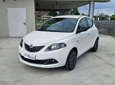 Lancia Ypsilon 1.0 FireFly 5 porte S&S Hybrid Gold Plus nuova