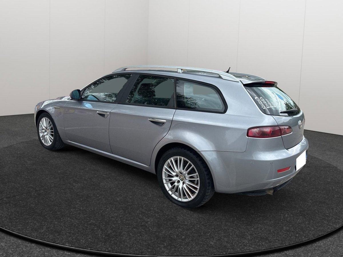 Alfa Romeo 159 SportWagon 1.9 JTDm 150CV Sportwagon Distinctive Q-Tronic (3)