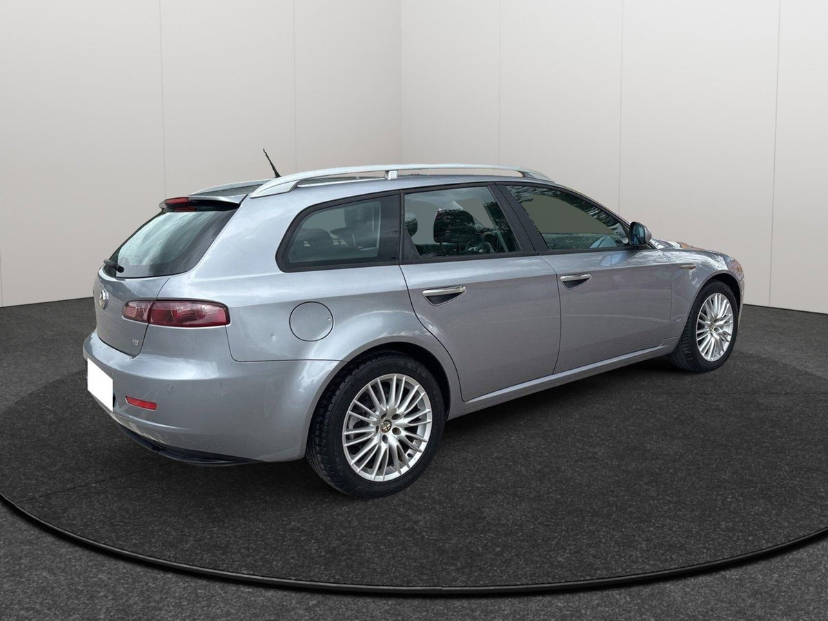 Alfa Romeo 159 SportWagon 1.9 JTDm 150CV Sportwagon Distinctive Q-Tronic (6)