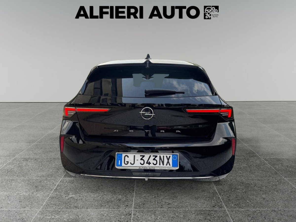 Opel Astra 1.5 Turbo Diesel 130 CV AT8 Business Elegance (5)
