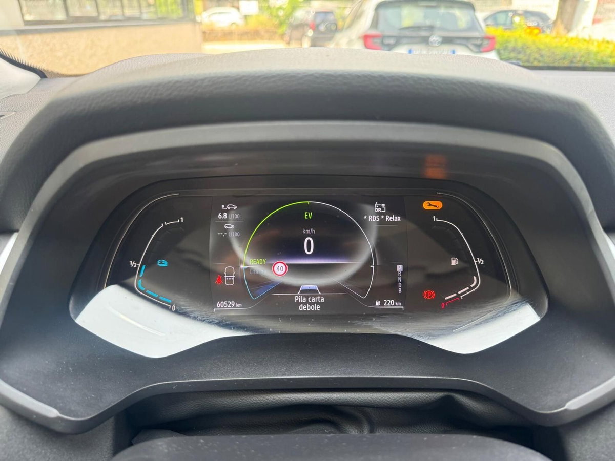 Renault Captur Full Hybrid E-Tech 145 CV Initiale Paris (11)