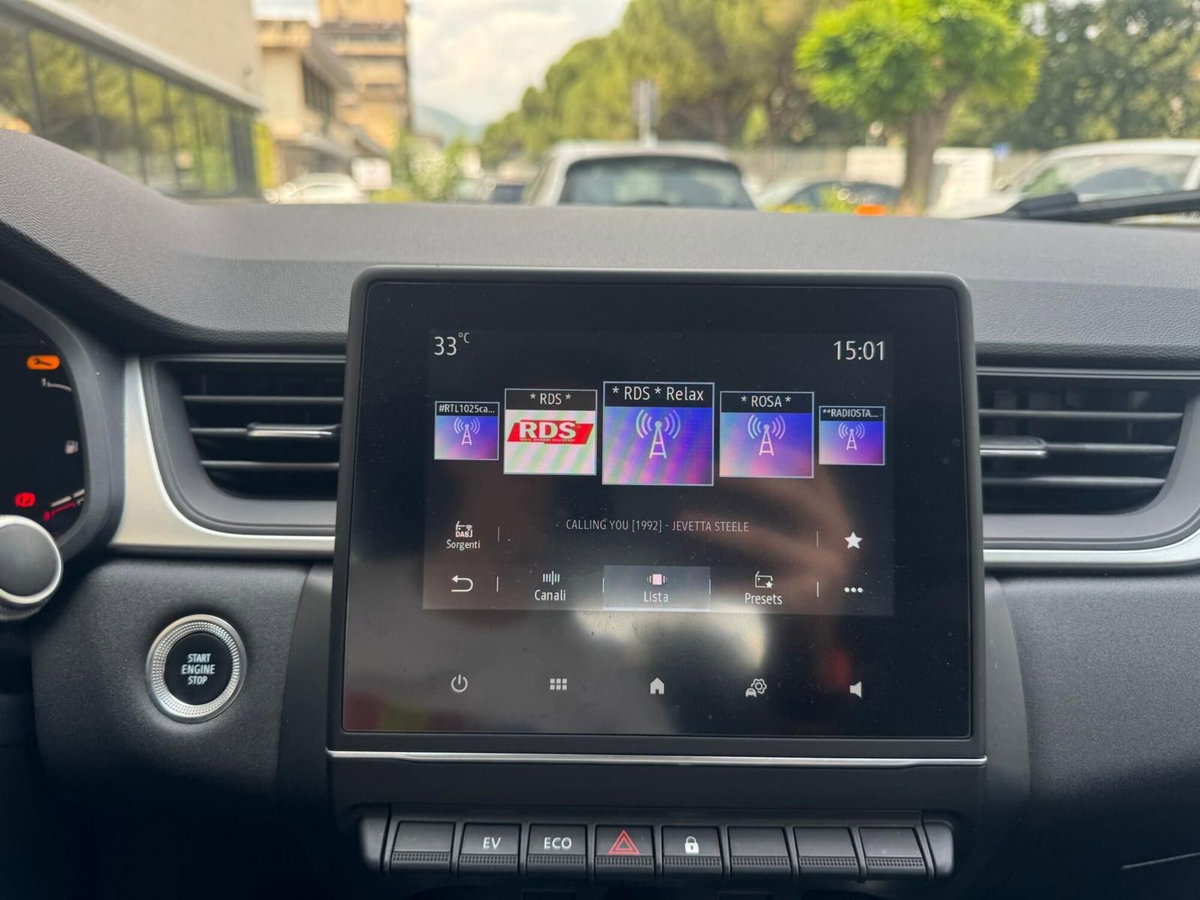 Renault Captur Full Hybrid E-Tech 145 CV Initiale Paris (12)