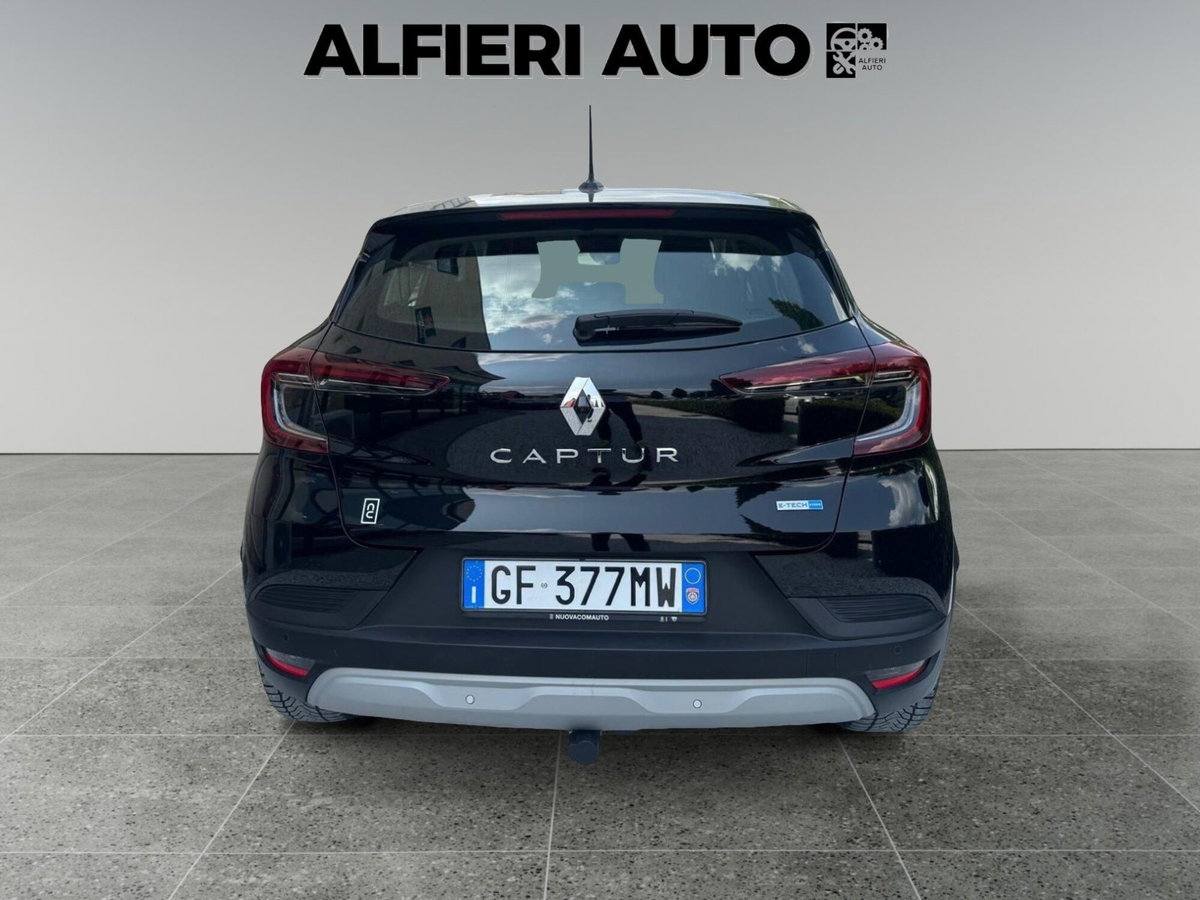 Renault Captur Full Hybrid E-Tech 145 CV Initiale Paris (5)