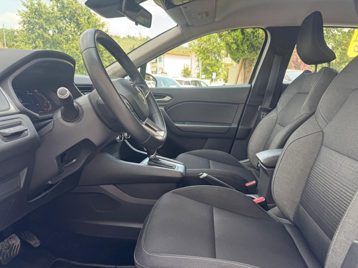 Renault Captur Full Hybrid E-Tech 145 CV Initiale Paris (8)