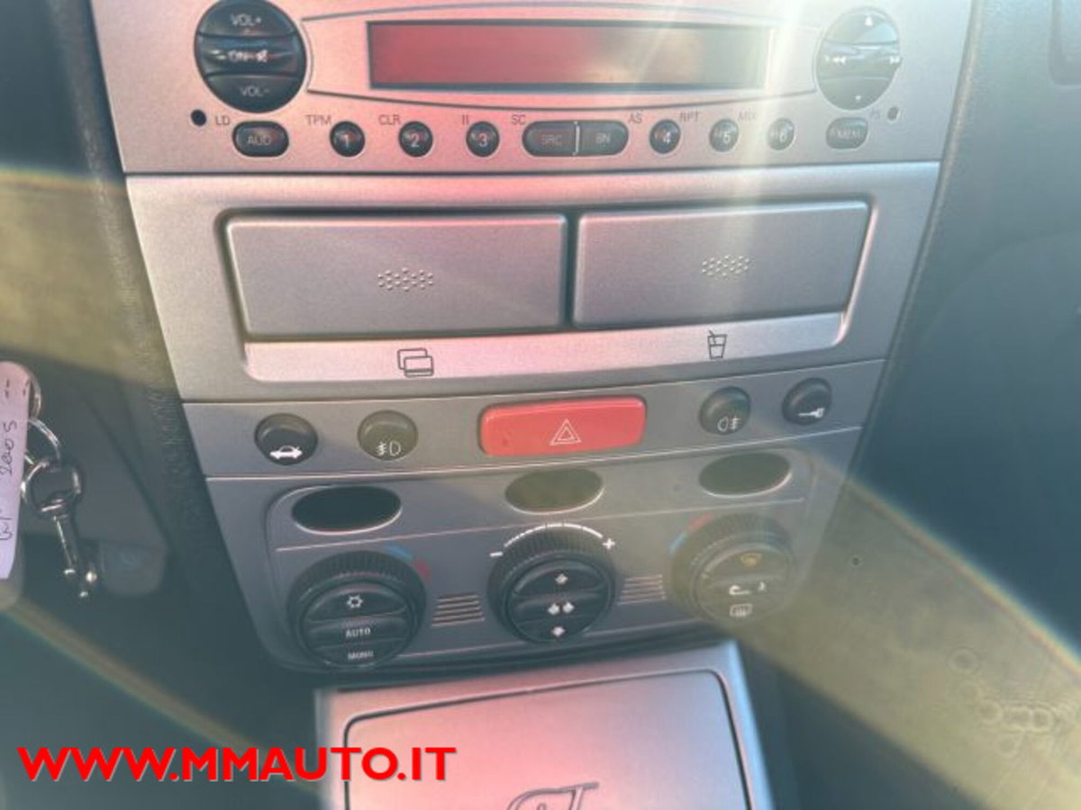 Alfa Romeo GT 1.8 16V TS Progression (13)