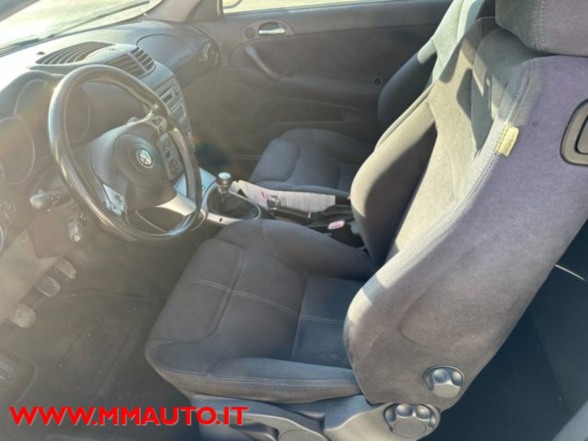 Alfa Romeo GT 1.8 16V TS Progression (9)