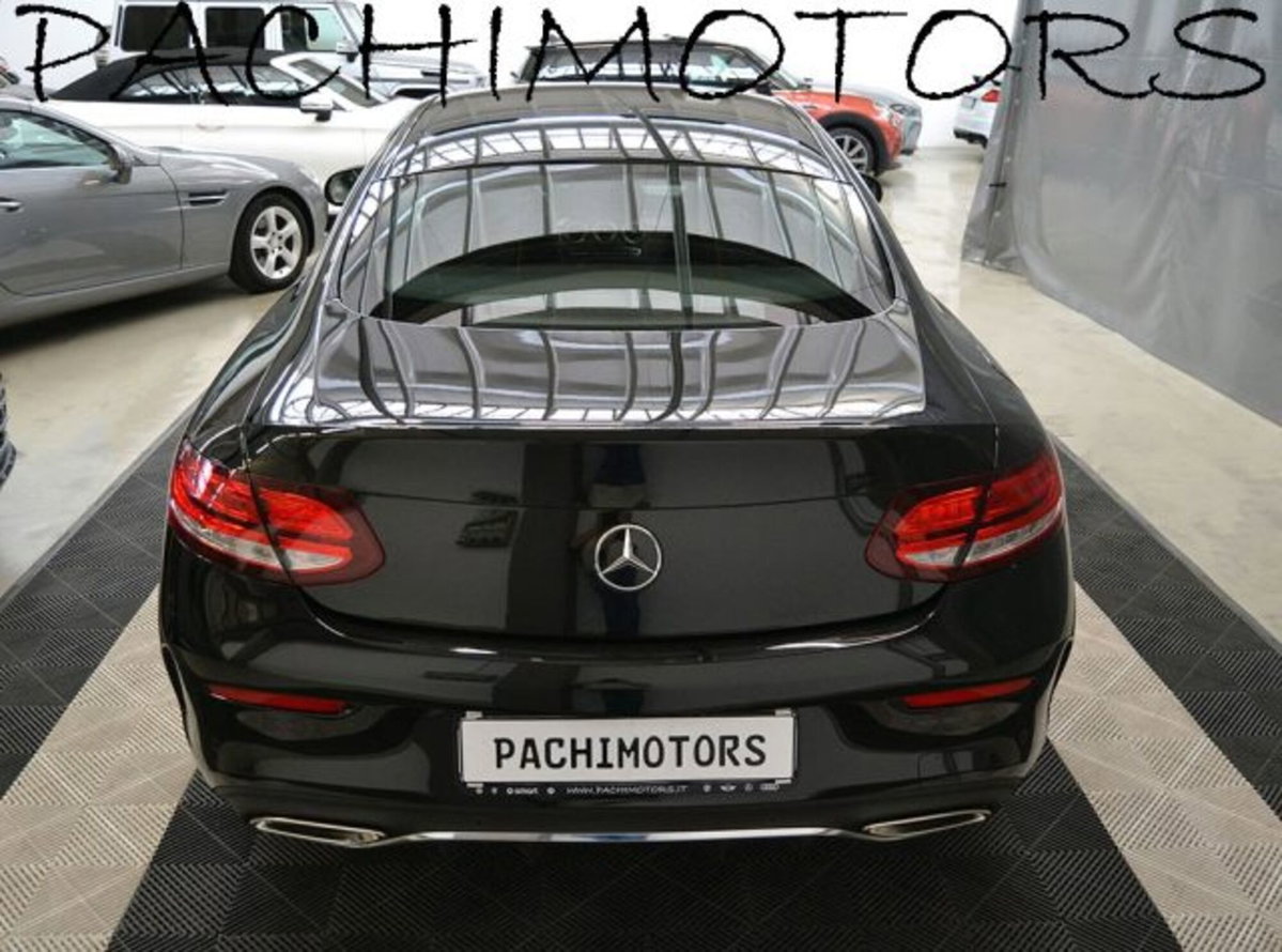 Mercedes-Benz Classe C Coupé 180 Coupé Premium (16)