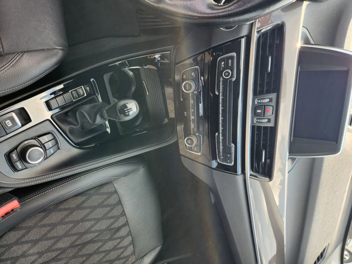 BMW X1 sDrive16d Advantage (4)