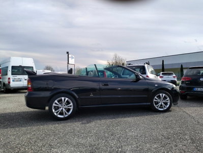 Opel Astra Cabrio 2.2 16V DTI cat Anniversary (5)