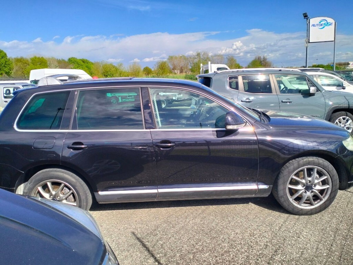 Volkswagen Touareg V6 TDI DPF tip. Executive (2)