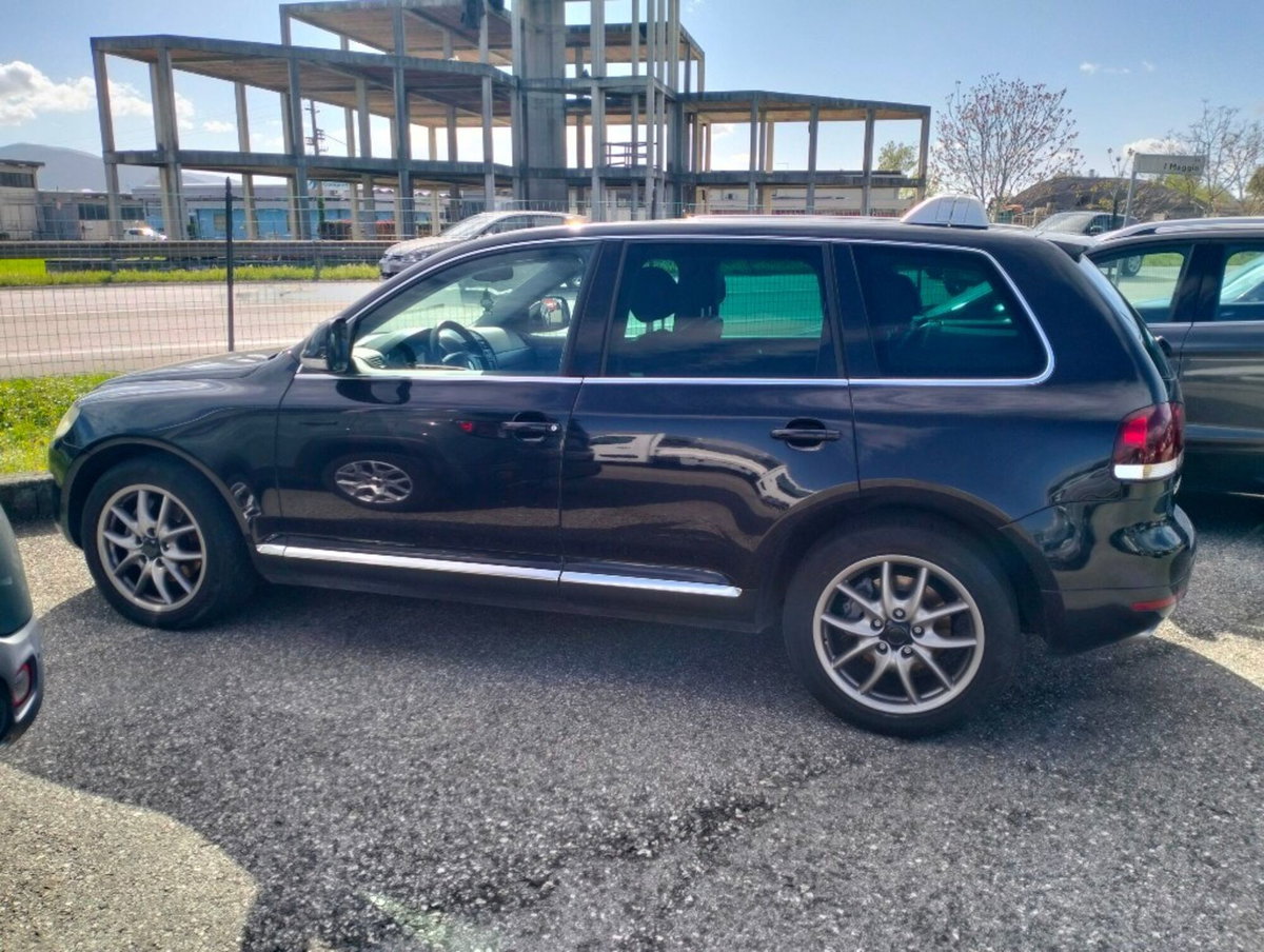 Volkswagen Touareg V6 TDI DPF tip. Executive (3)