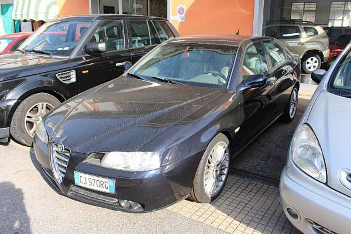 Alfa Romeo 166 2.4 JTD M-JET 20V cat Distinctive