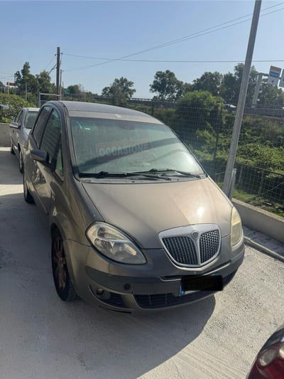 Lancia Musa 1.9 Multijet Oro usata