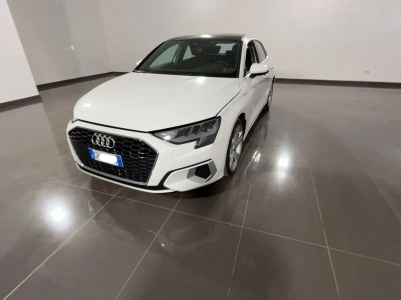 Audi A3 Sportback 40 TFSI e S tronic Business Advanced