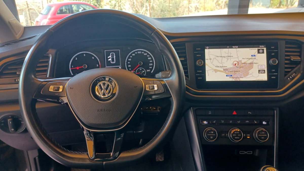 Volkswagen T-Roc 1.6 TDI SCR Advanced BlueMotion Technology (10)