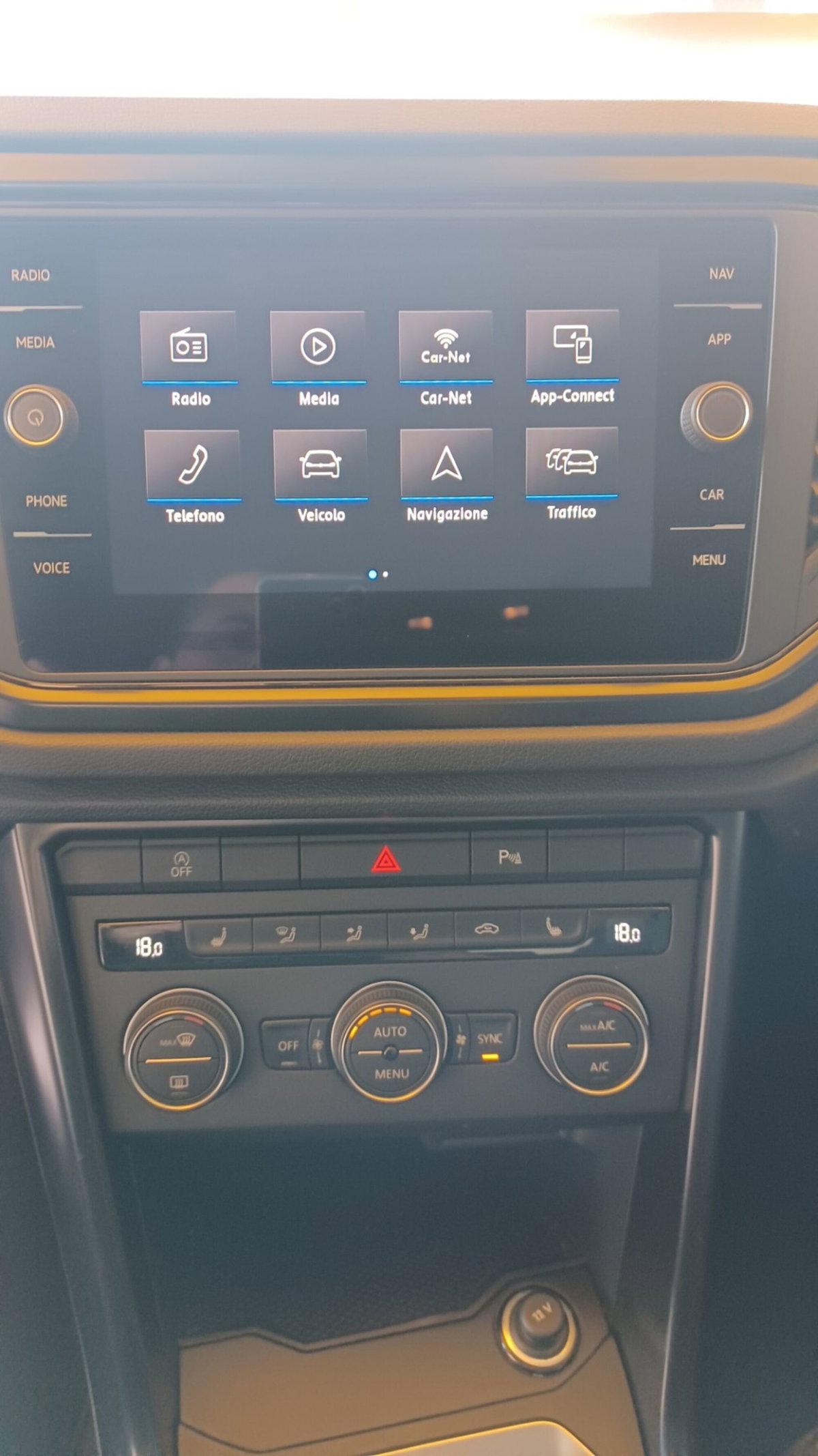 Volkswagen T-Roc 1.6 TDI SCR Advanced BlueMotion Technology (12)