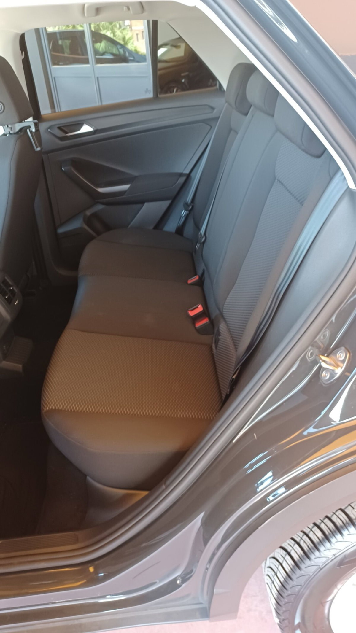 Volkswagen T-Roc 1.6 TDI SCR Advanced BlueMotion Technology (14)