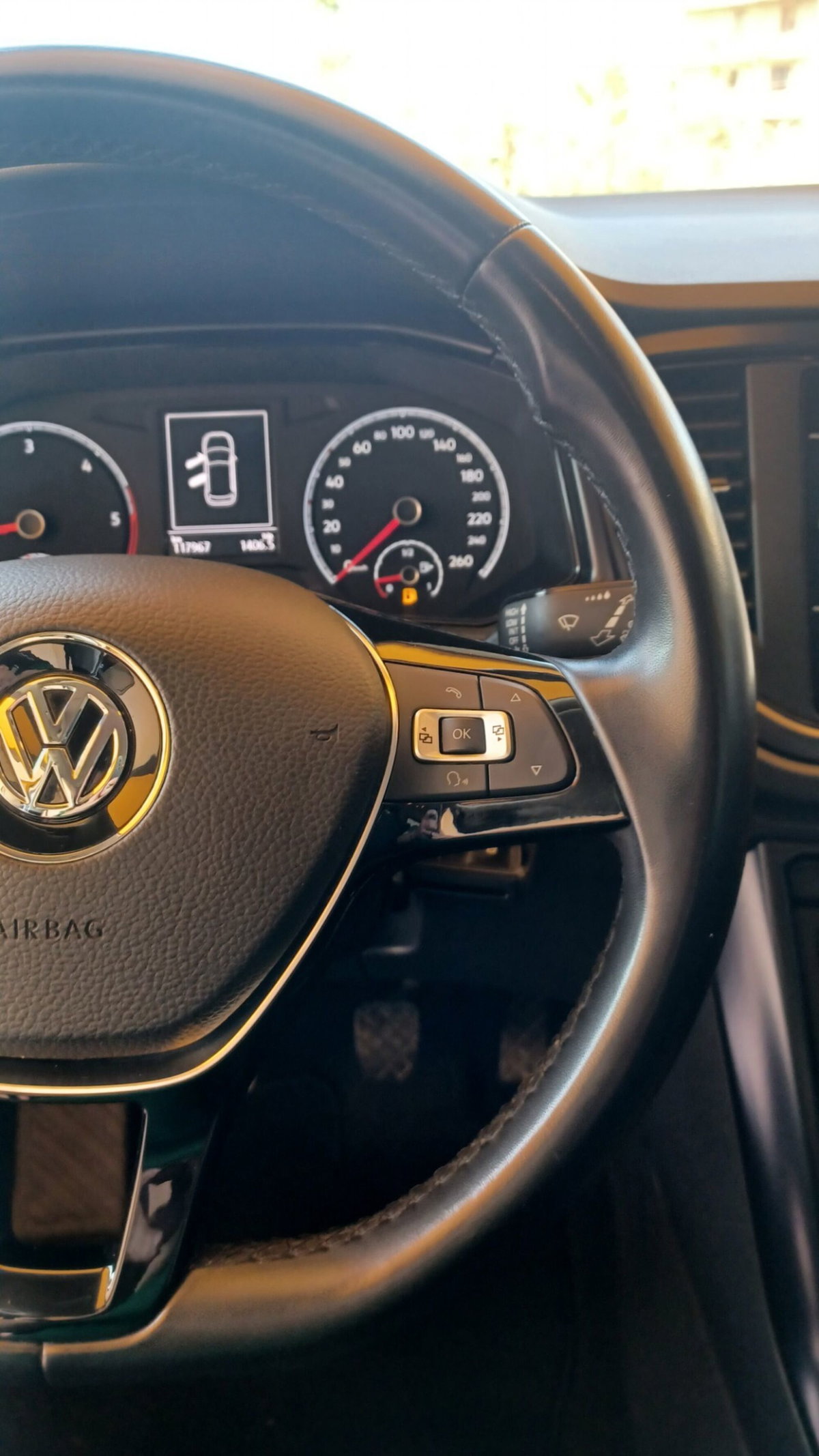 Volkswagen T-Roc 1.6 TDI SCR Advanced BlueMotion Technology (15)
