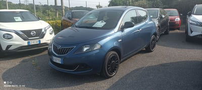 Lancia Ypsilon 1.0 FireFly 5 porte S&S Hybrid Silver Plus usata