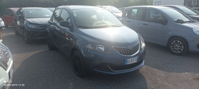 Lancia Ypsilon 1.0 FireFly 5 porte S&S Hybrid Silver Plus (3)