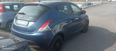 Lancia Ypsilon 1.0 FireFly 5 porte S&S Hybrid Silver Plus (4)