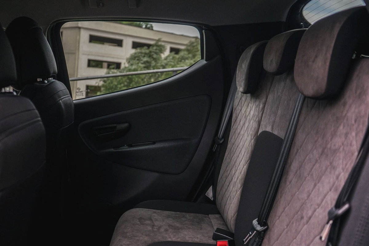 Lancia Ypsilon 1.0 FireFly 5 porte S&S Hybrid Gold Plus (12)