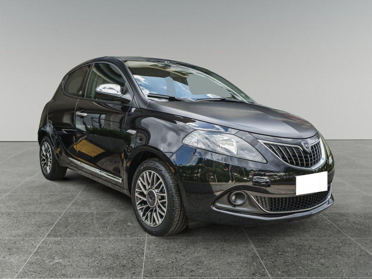 Lancia Ypsilon 1.0 FireFly 5 porte S&S Hybrid Gold Plus (4)