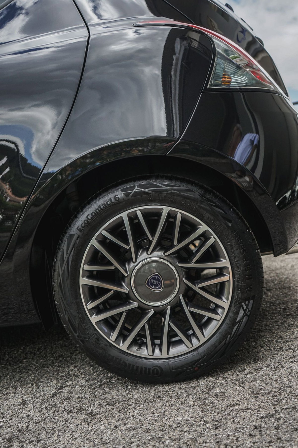 Lancia Ypsilon 1.0 FireFly 5 porte S&S Hybrid Gold Plus (7)