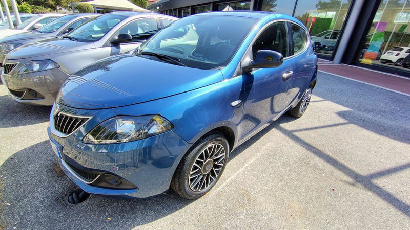 Lancia Ypsilon 1.0 FireFly 5 porte S&S Hybrid Gold Plus