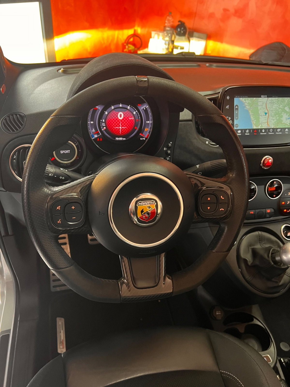 Abarth 595 Cabrio 595 C 1.4 Turbo T-Jet 180 CV Competizione (13)