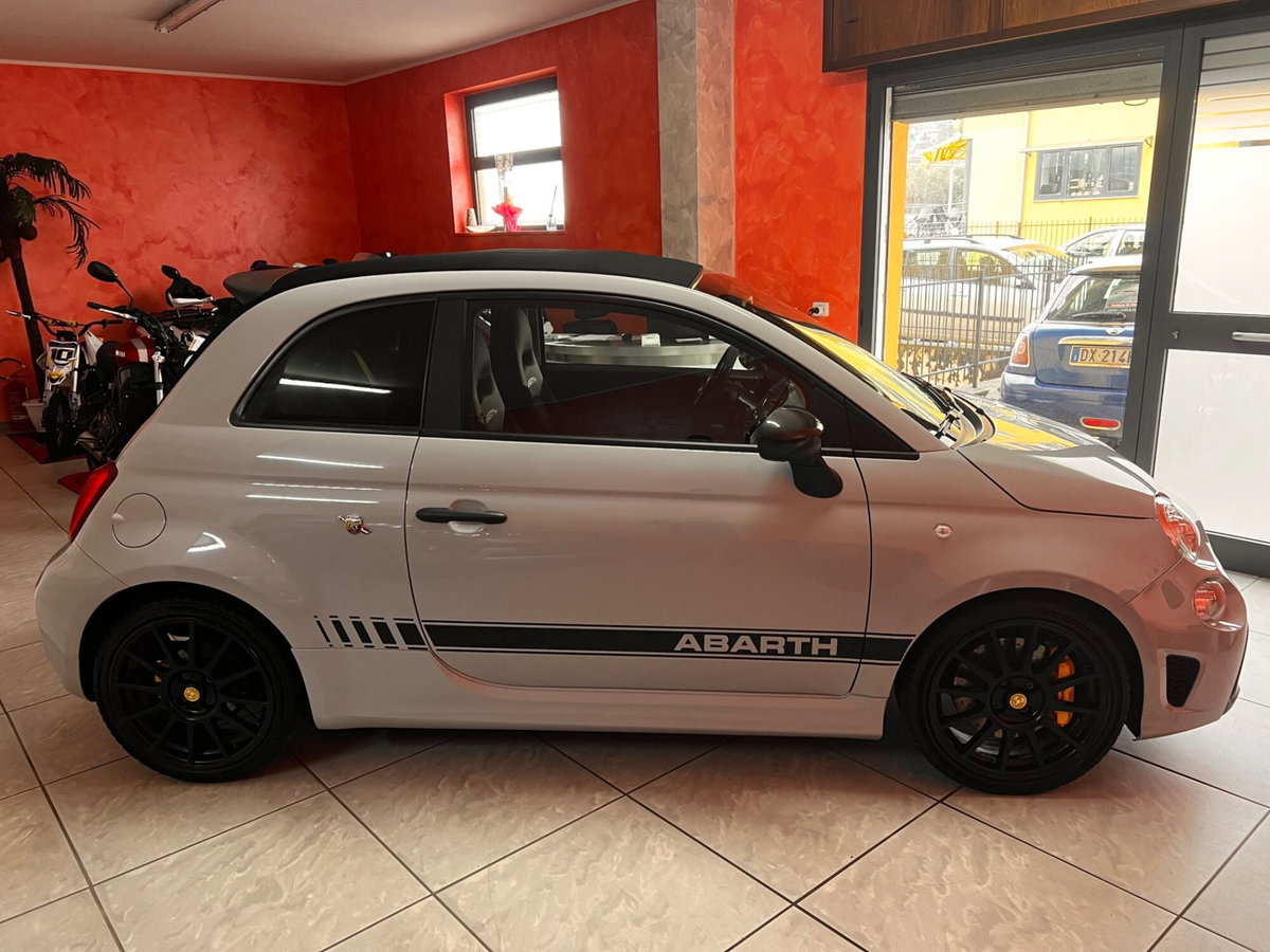 Abarth 595 Cabrio 595 C 1.4 Turbo T-Jet 180 CV Competizione (4)