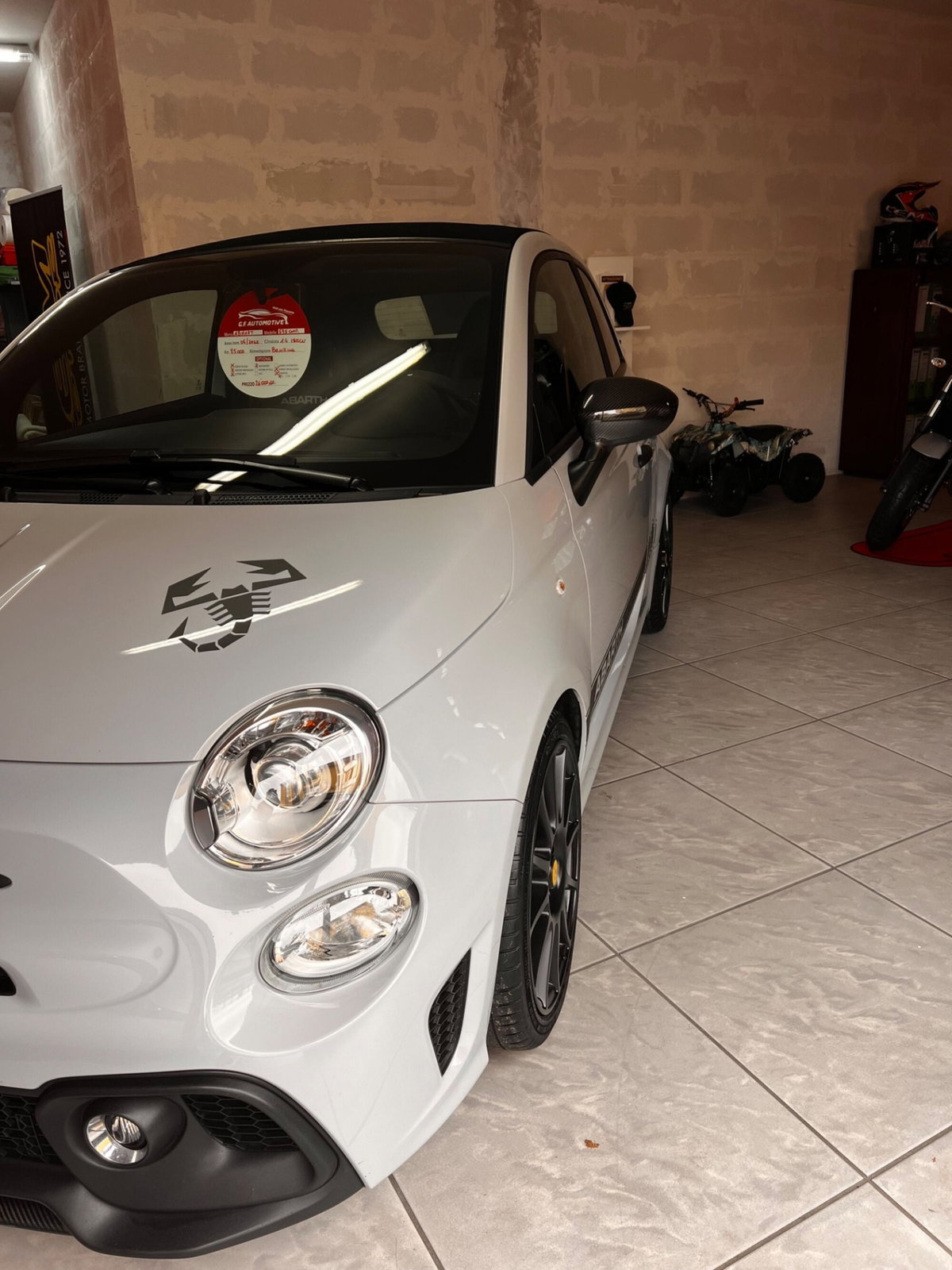Abarth 595 Cabrio 595 C 1.4 Turbo T-Jet 180 CV Competizione (7)