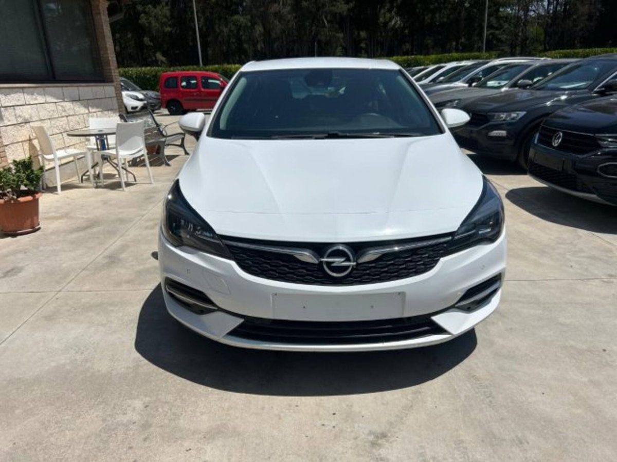 Opel Astra 1.5 CDTI 105 CV S&S 5 porte Business Elegance (2)