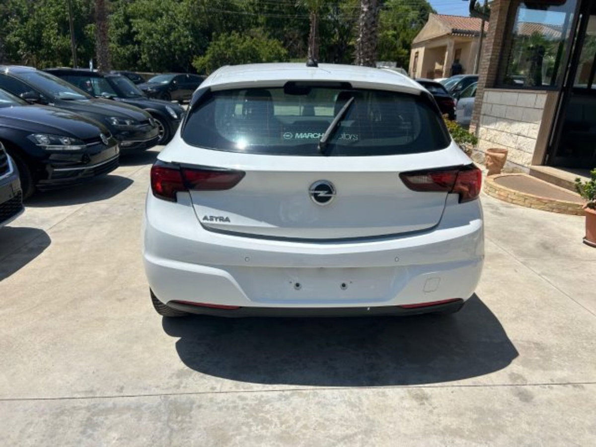 Opel Astra 1.5 CDTI 105 CV S&S 5 porte Business Elegance (5)