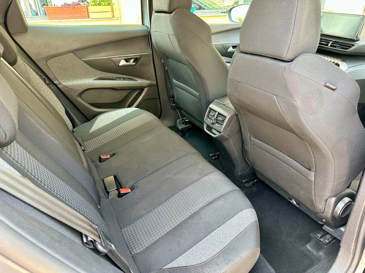 Peugeot 3008 BlueHDi 130 S&S EAT8 Active Pack (15)