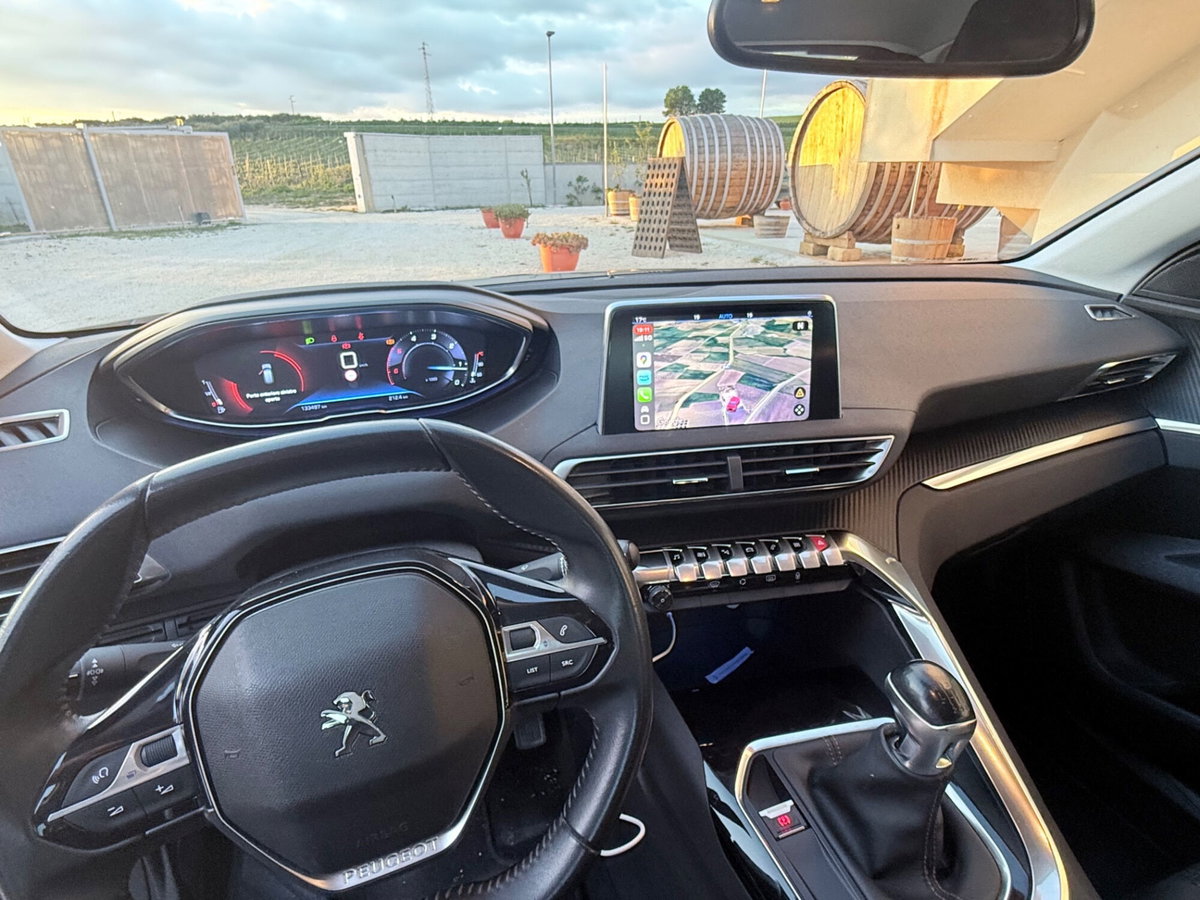 Peugeot 3008 BlueHDi 130 S&S Allure (9)