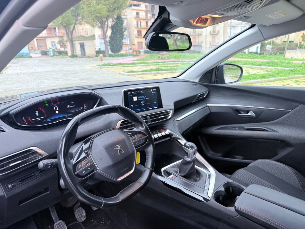 Peugeot 3008 BlueHDi 130 S&S Allure (15)