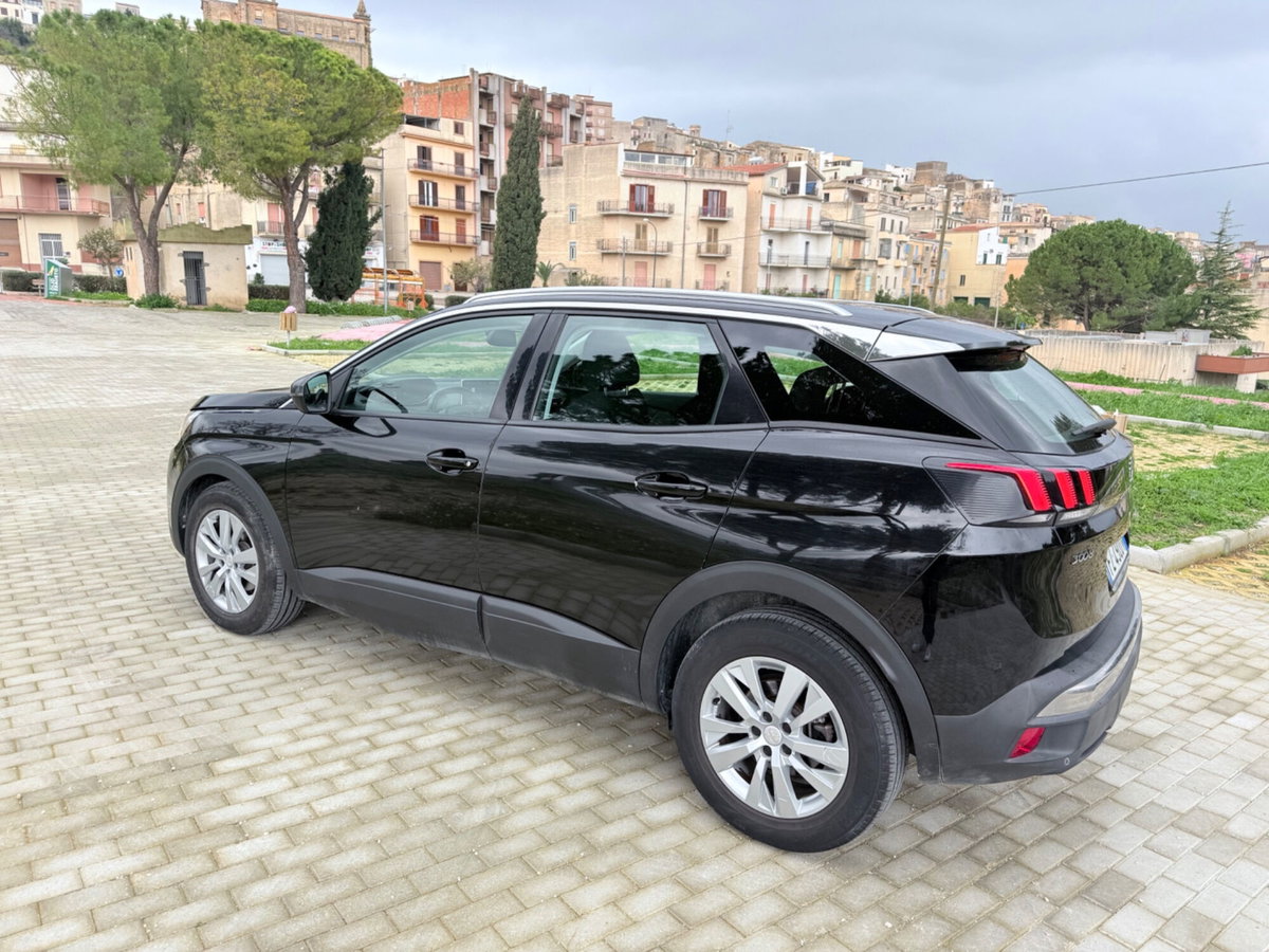 Peugeot 3008 BlueHDi 130 S&S Allure (19)