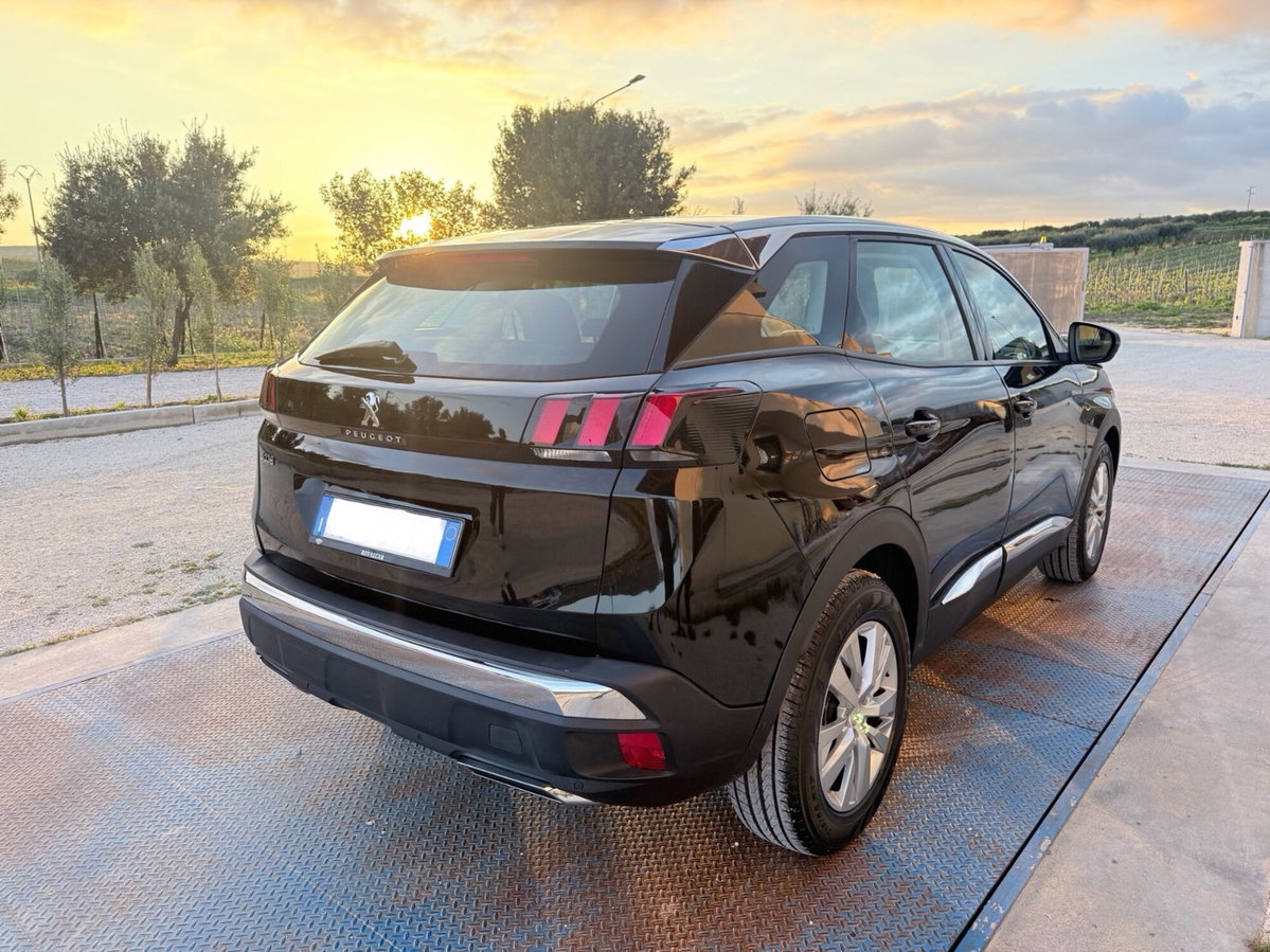 Peugeot 3008 BlueHDi 130 S&S Allure (2)